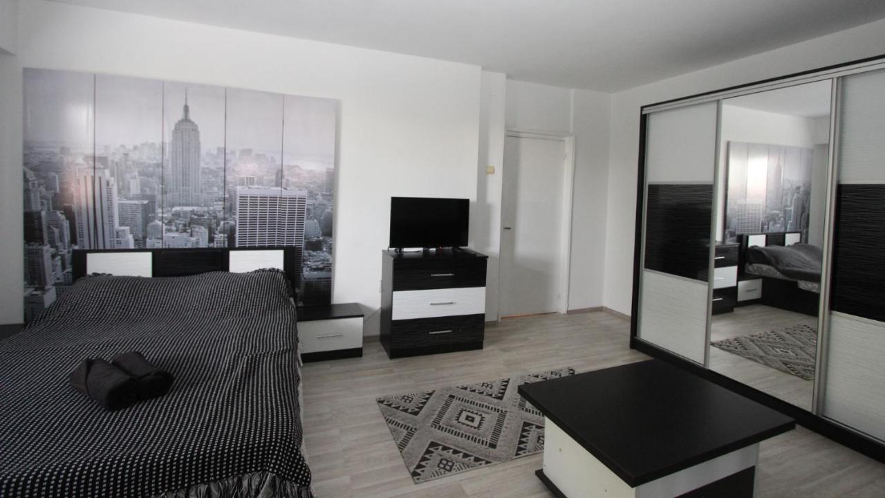 Holidays Host Splaiul Unirii Bucharest Luaran gambar