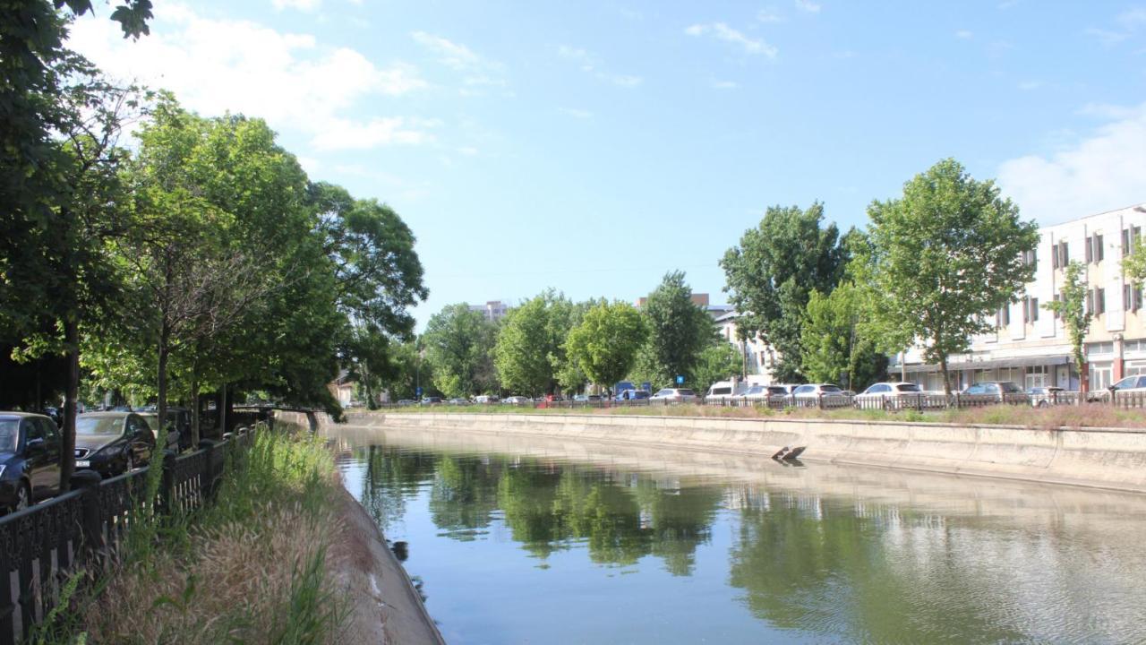 Holidays Host Splaiul Unirii Bucharest Luaran gambar