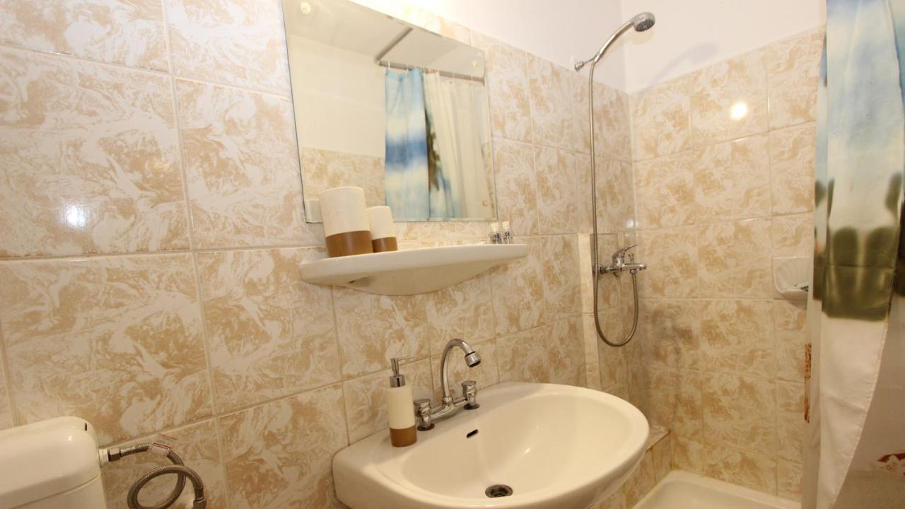 Holidays Host Splaiul Unirii Bucharest Luaran gambar